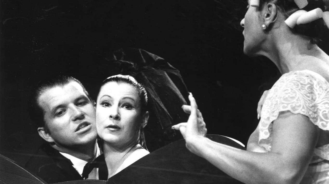 Z KRONIKI TEATRU WYBRZEŻE - ODCINEK 42 ŁYSA ŚPIEWACZKA