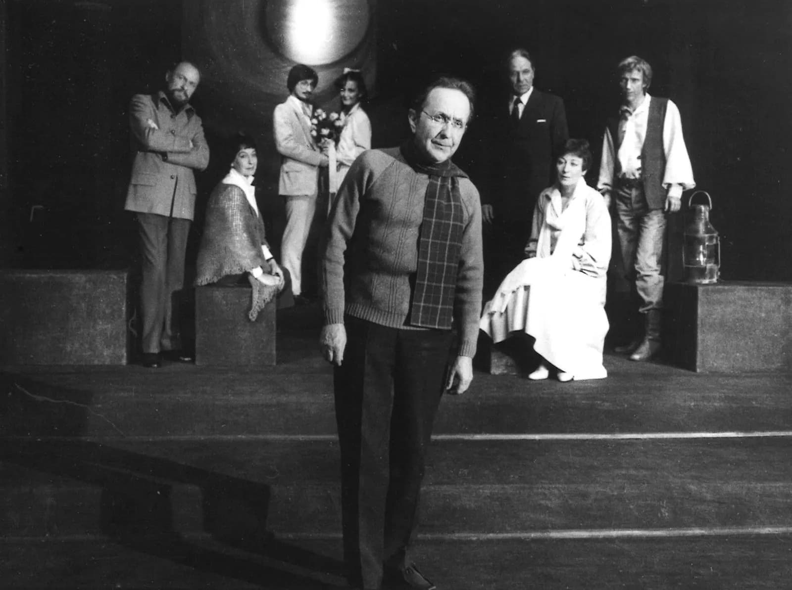 Z KRONIKI TEATRU WYBRZEŻE - odcinek 37. Przed sklepem jubilera